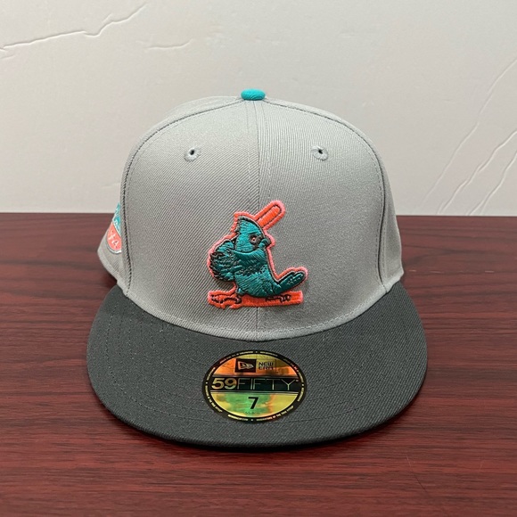 New Era, 59Fifty Fitted Hat, St Louis Cardinals, Grey, Pink & Green - Picture 1 of 11